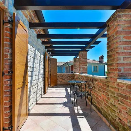 Toscana Sole With Pool Villa Svetvincenat