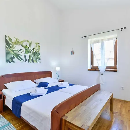 Villa Toscana Sole With Pool Svetvincenat