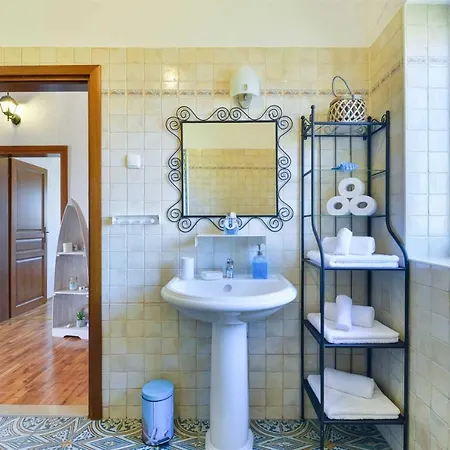 Villa Toscana Sole With Pool Svetvincenat