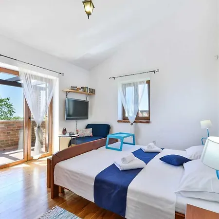 Villa Toscana Sole With Pool Svetvincenat