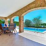Toscana Sole With Pool Villa Svetvinčenat